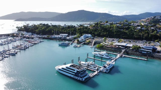 best overnight cruise whitsundays